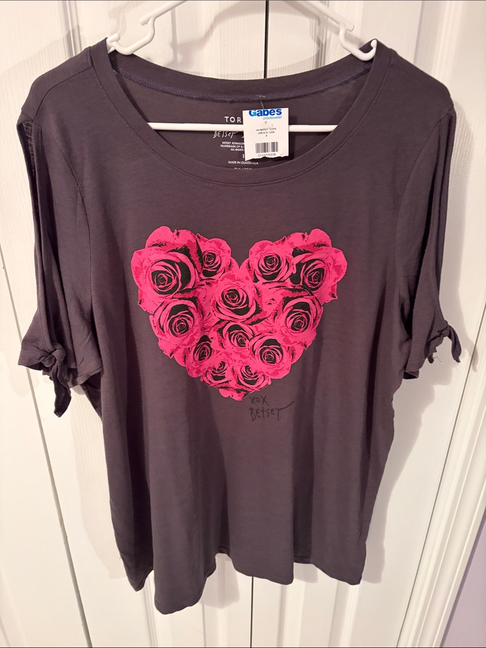 NWT- Torrid/Betsey Johnson Charcoal Tee with Hot Pink Rose Heart Graphic